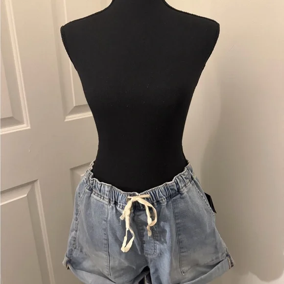 Casual Light Blue Women's Jean Shorts - Picture 2 of 5